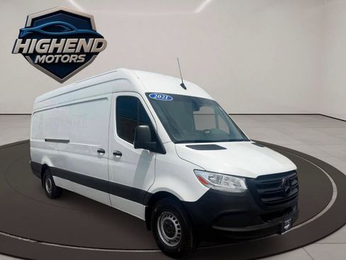 Used 2021 Mercedes-Benz Sprinter 2500 w/ Driver Convenience Package image 8