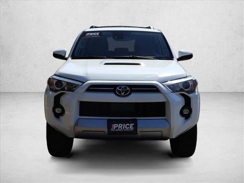 Used 2024 Toyota 4Runner TRD Off-Road AWD/4WD image 3