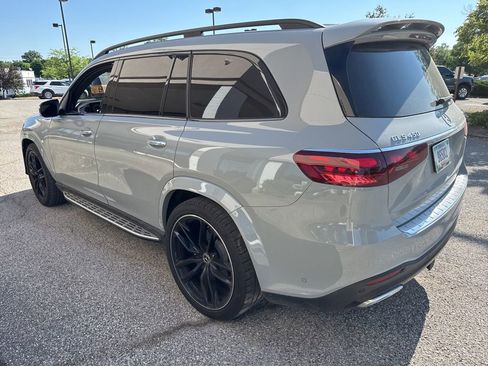 Used 2024 Mercedes-Benz GLS 450 4MATIC image 5
