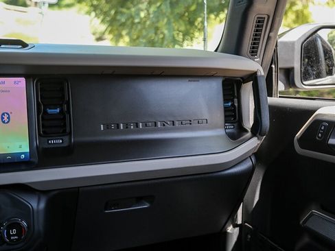 Used 2021 Ford Bronco Wildtrak image 26