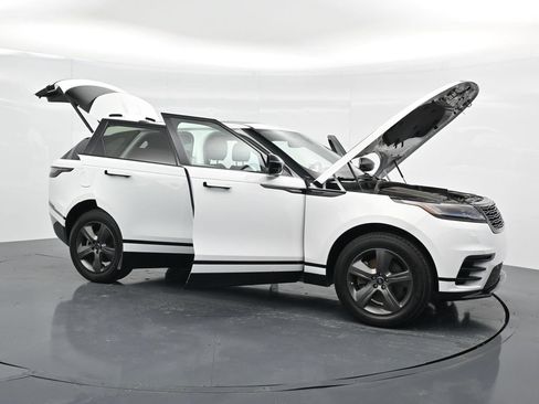 Used 2025 Land Rover Range Rover Velar Dynamic SE AWD/4WD image 40