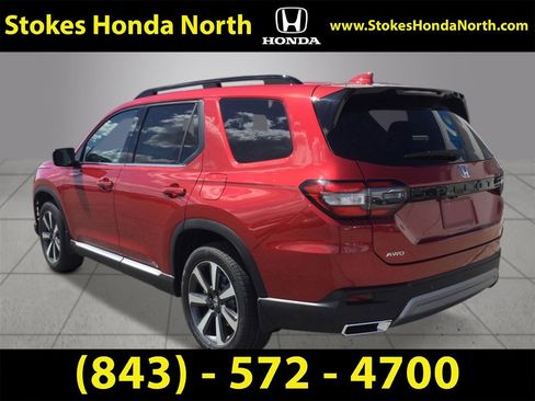 New 2025 Honda Pilot Touring image 4