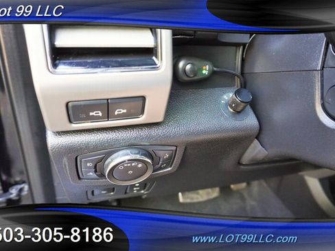 Used 2021 Ford F350 Platinum w/ Tremor Off-Road Package AWD/4WD image 31