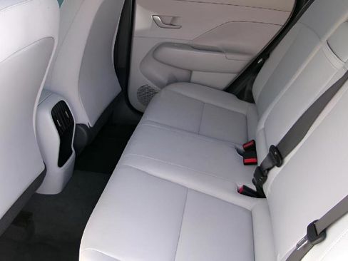 Used 2025 Hyundai Kona SEL image 10