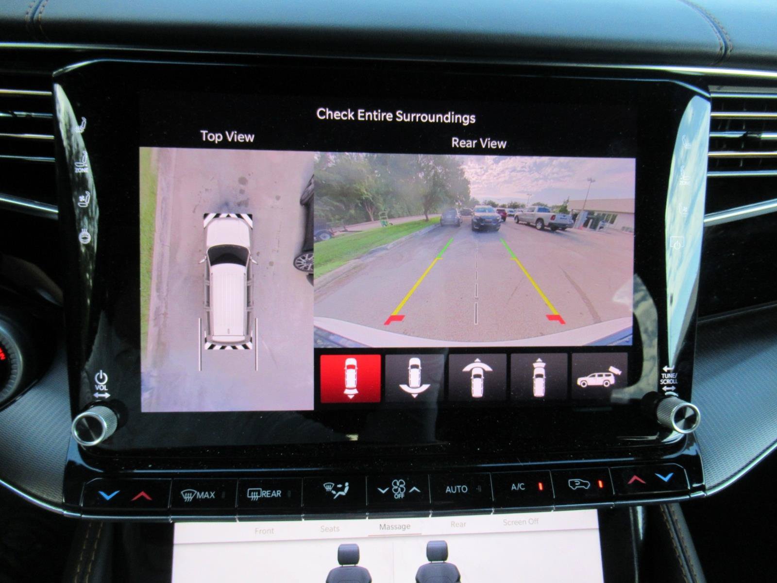 Used 2025 Jeep Grand Wagoneer Series III w/ Rear Seat Video Group 1 AWD/4WD image 36