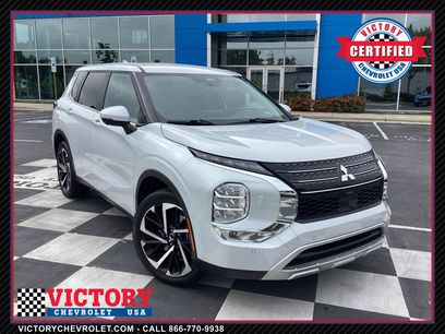 Used 2024 Mitsubishi Outlander SE Black Edition