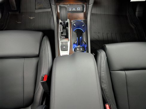 New 2025 Subaru Ascent Touring w/ Popular Package #2 image 15