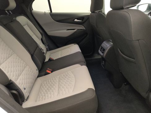 Used 2021 Chevrolet Equinox LS w/ LS Convenience Package image 19