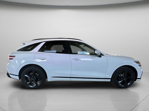New 2026 Genesis GV70 2.5T Sport Prestige AWD/4WD image 7