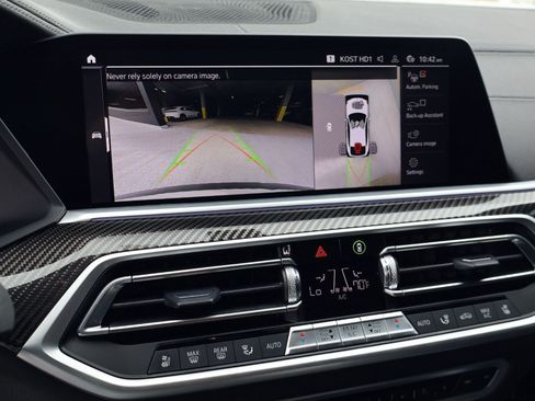 Used 2022 BMW X6 M50i w/ Premium Package AWD/4WD image 18