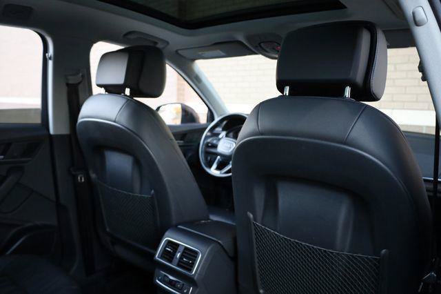 Used 2018 Audi Q5 2.0T Premium Plus w/ Premium Plus Package AWD/4WD image 26
