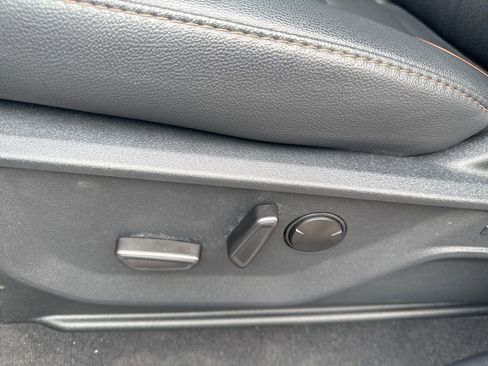 Used 2025 Ford F350 Lariat w/ Lariat Ultimate Package AWD/4WD image 14