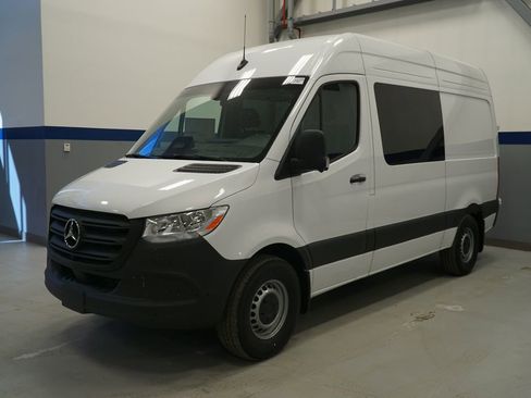 New 2026 Mercedes-Benz Sprinter 2500 image 3