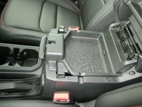 New 2026 Jeep Gladiator Rubicon image 40