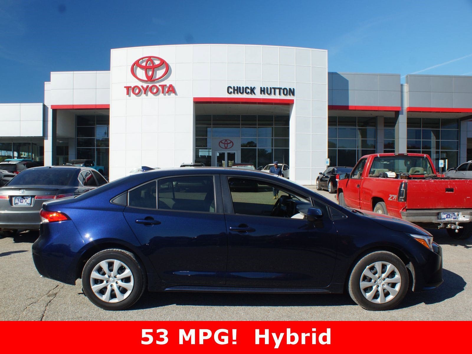 Used 2026 Toyota Corolla LE FWD image 1