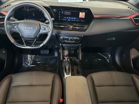 Used 2024 Chevrolet TrailBlazer RS w/ Convenience Package FWD image 11