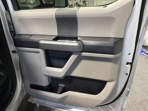 Used 2017 Ford F250 XLT w/ FX4 Off-Road Package AWD/4WD image 25