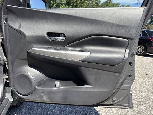 Used 2020 Nissan Kicks SR w/ SR Premium Package FWD image 25