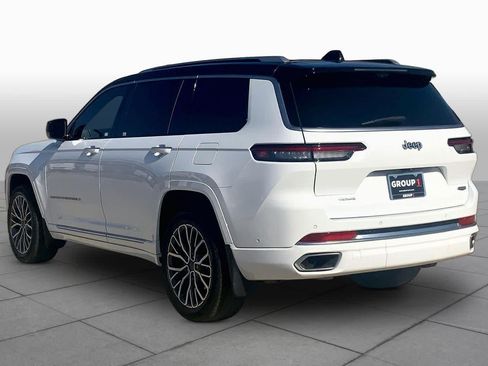 Used 2023 Jeep Grand Cherokee L Summit AWD/4WD image 12