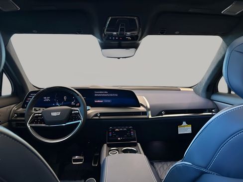 New 2026 Cadillac Vistiq Premium Luxury image 17