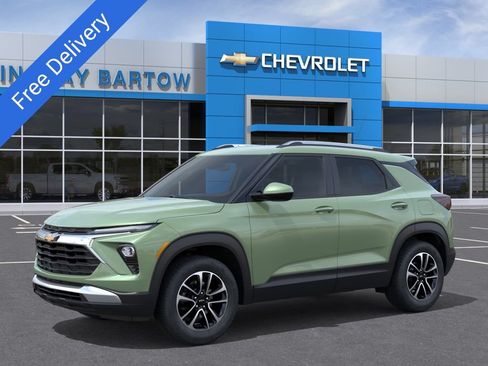 New 2026 Chevrolet TrailBlazer LT w/ Convenience Package FWD image 2
