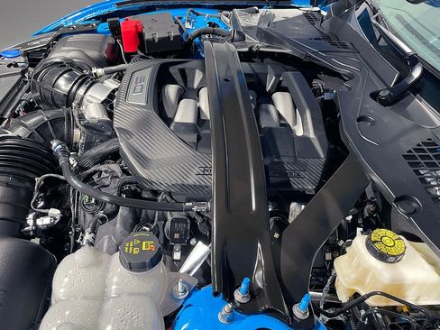 Used 2025 Ford Mustang GT Premium image 28