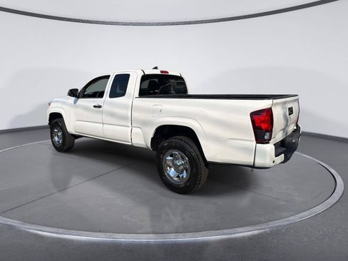 Used 2019 Toyota Tacoma SR RWD image 3