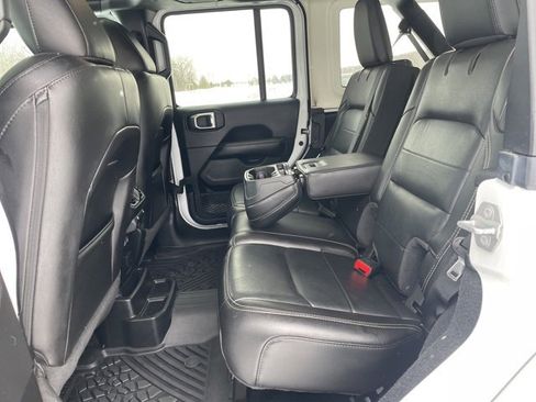 Used 2020 Jeep Wrangler Unlimited Sahara w/ Dual Top Group image 9