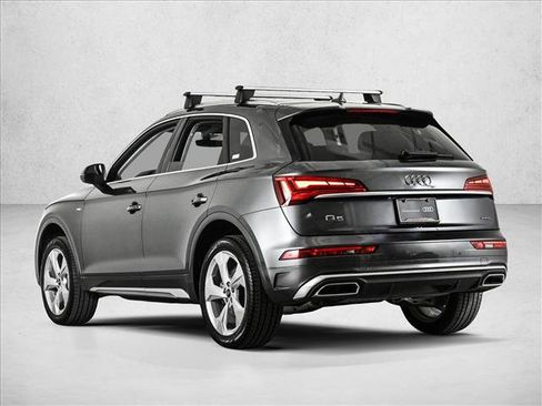 Certified 2025 Audi Q5 2.0T Premium Plus w/ Premium Plus Package AWD/4WD image 8