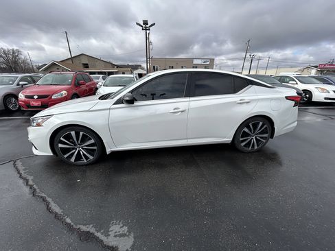 Used 2022 Nissan Altima 2.5 SR image 5