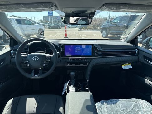 New 2026 Toyota Camry XLE AWD/4WD image 10