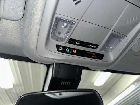 Certified 2023 GMC Terrain SLE w/ Driver Convenience Package image 15