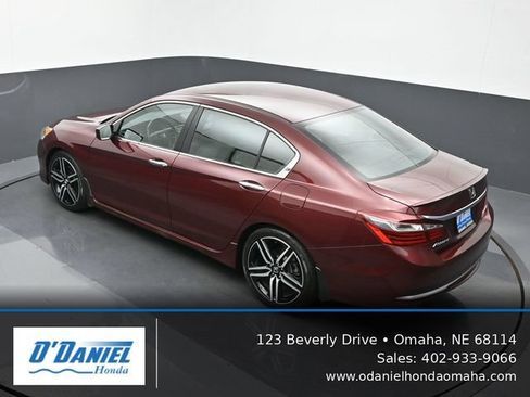 Used 2016 Honda Accord Sport image 15