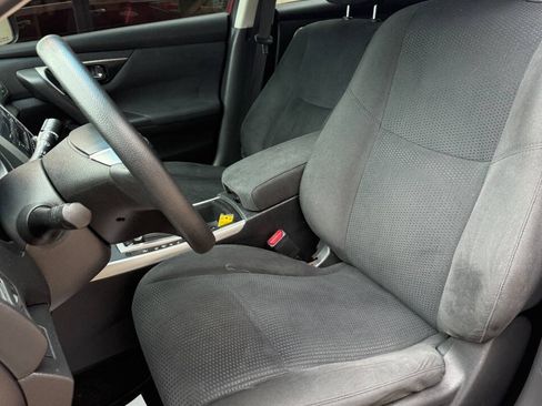 Used 2015 Nissan Altima 2.5 S w/ Power Driver Seat Package FWD image 9