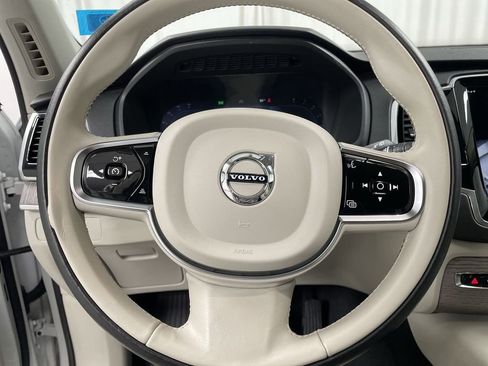 Certified 2024 Volvo XC90 B6 Plus image 12