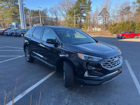 Used 2024 Ford Edge Titanium w/ Equipment Group 301A image 3