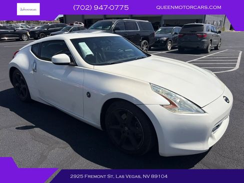Used 2011 Nissan 370Z Touring image 1