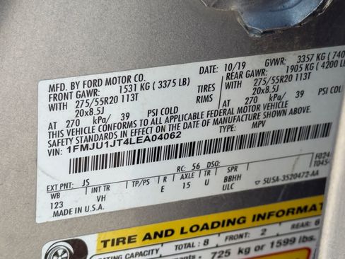 Used 2020 Ford Expedition XLT w/ Equipment Group 202A AWD/4WD image 24