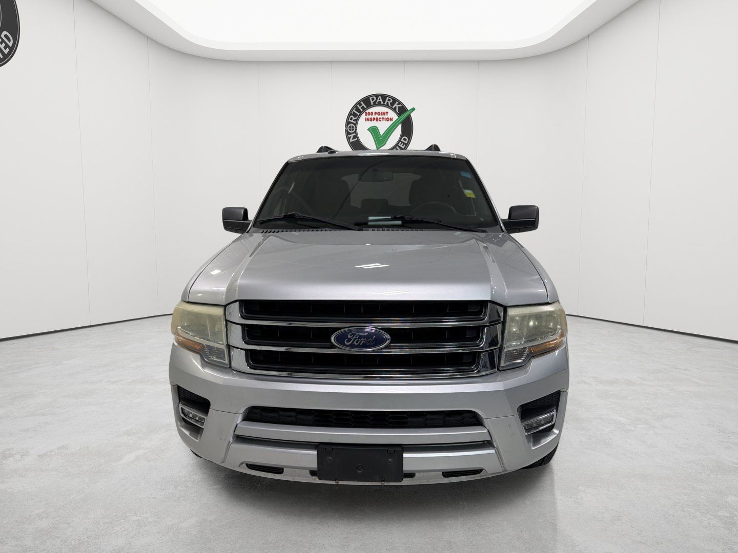 Used 2016 Ford Expedition XLT w/ Equipment Group 201A RWD image 8