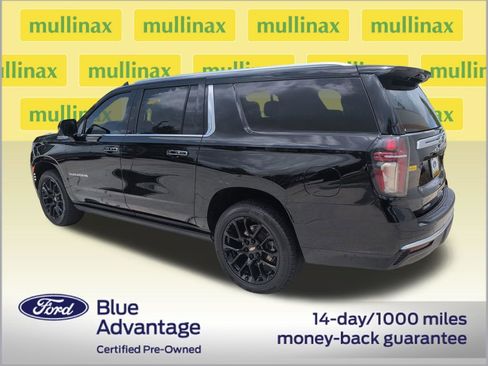 Used 2023 Chevrolet Suburban High Country AWD/4WD image 10
