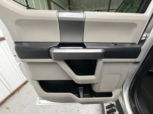 Used 2019 Ford F250 XLT w/ XLT Premium Package image 9