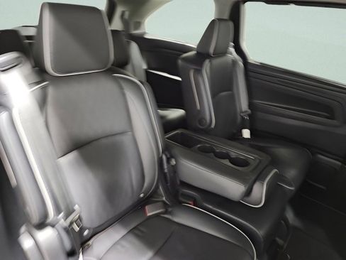 Used 2022 Honda Odyssey Elite image 13