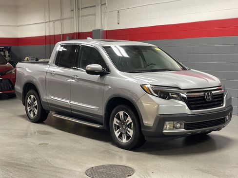 Used 2019 Honda Ridgeline RTL-E image 2