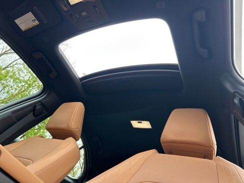 Used 2024 Lexus UX 250h AWD w/ Premium Package image 33