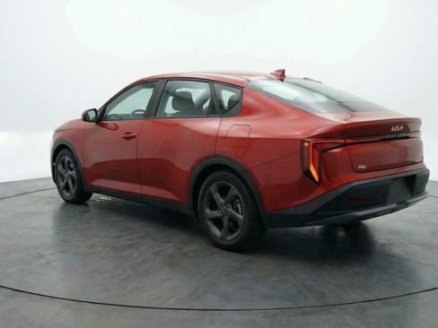 Used 2025 Kia K4 LXS FWD image 6