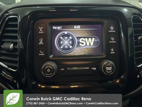 Used 2018 Jeep Compass Latitude image 23