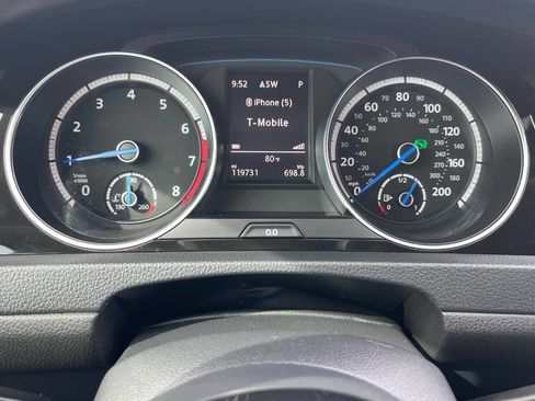 Used 2015 Volkswagen Golf R 4-Door AWD/4WD image 35