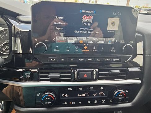 Certified 2025 Nissan Pathfinder SL AWD/4WD image 23