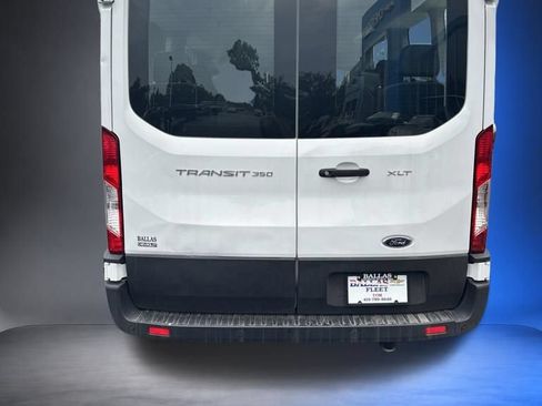 Used 2023 Ford Transit 350 XLT RWD image 4
