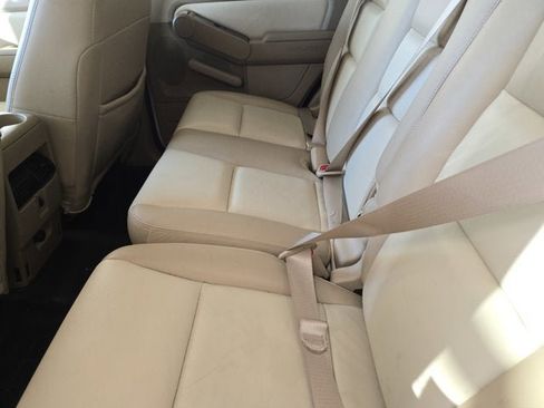 Used 2008 Ford Explorer Sport Trac Limited image 17